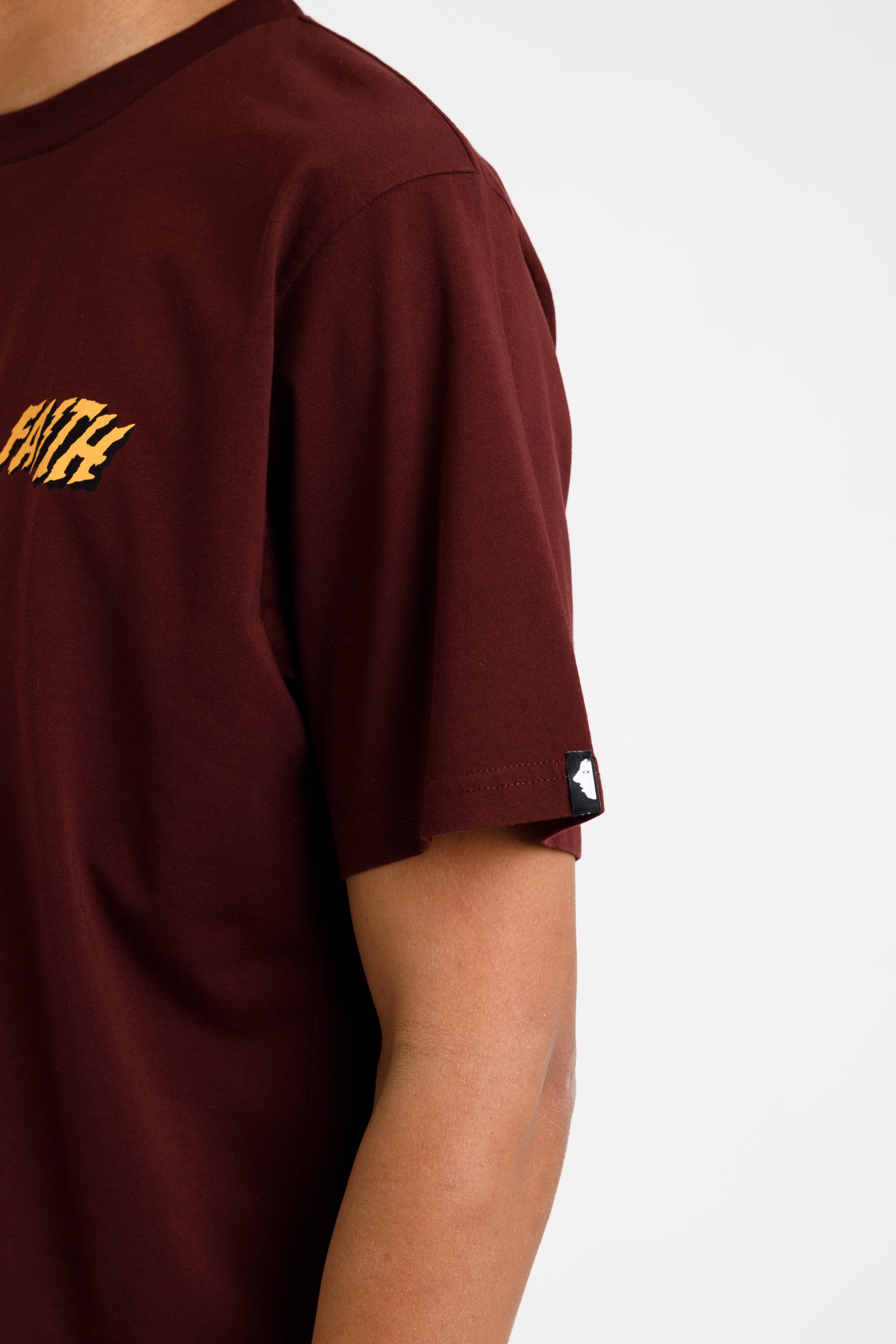 CAMISETA THUNDER - BURDEOS