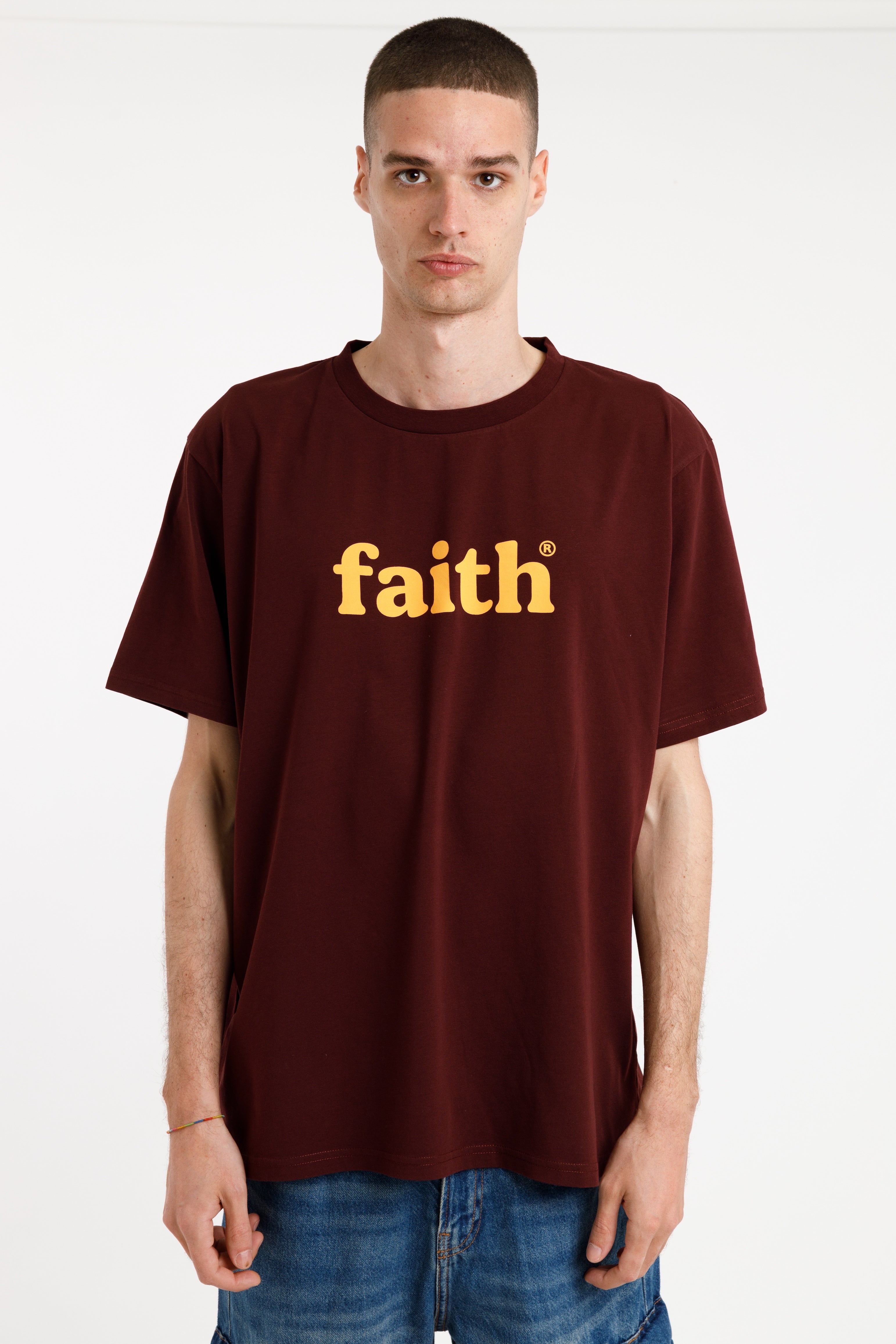 FAITH TEE - BURGUNDY