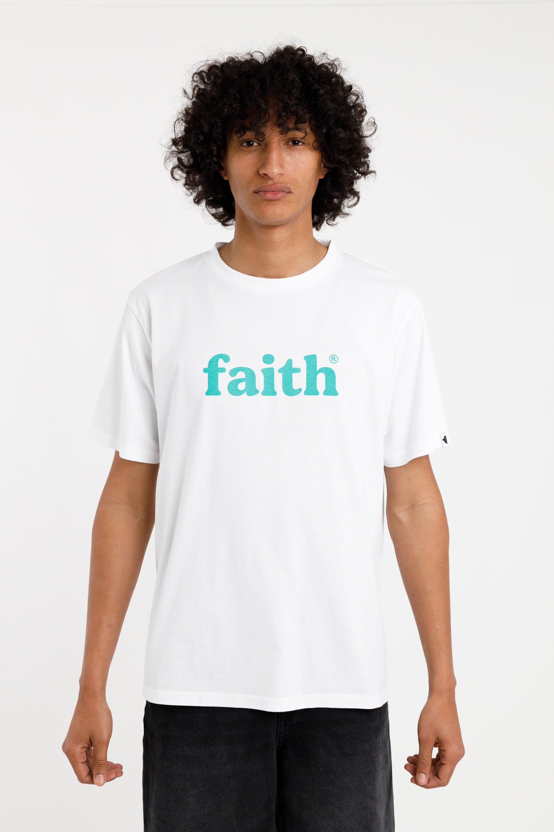 FAITH TEE - BLANCO